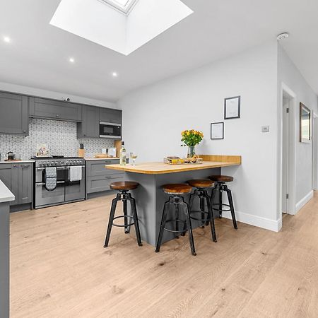 Relax At Little Hawkcliffe Villa Steeton Bagian luar foto