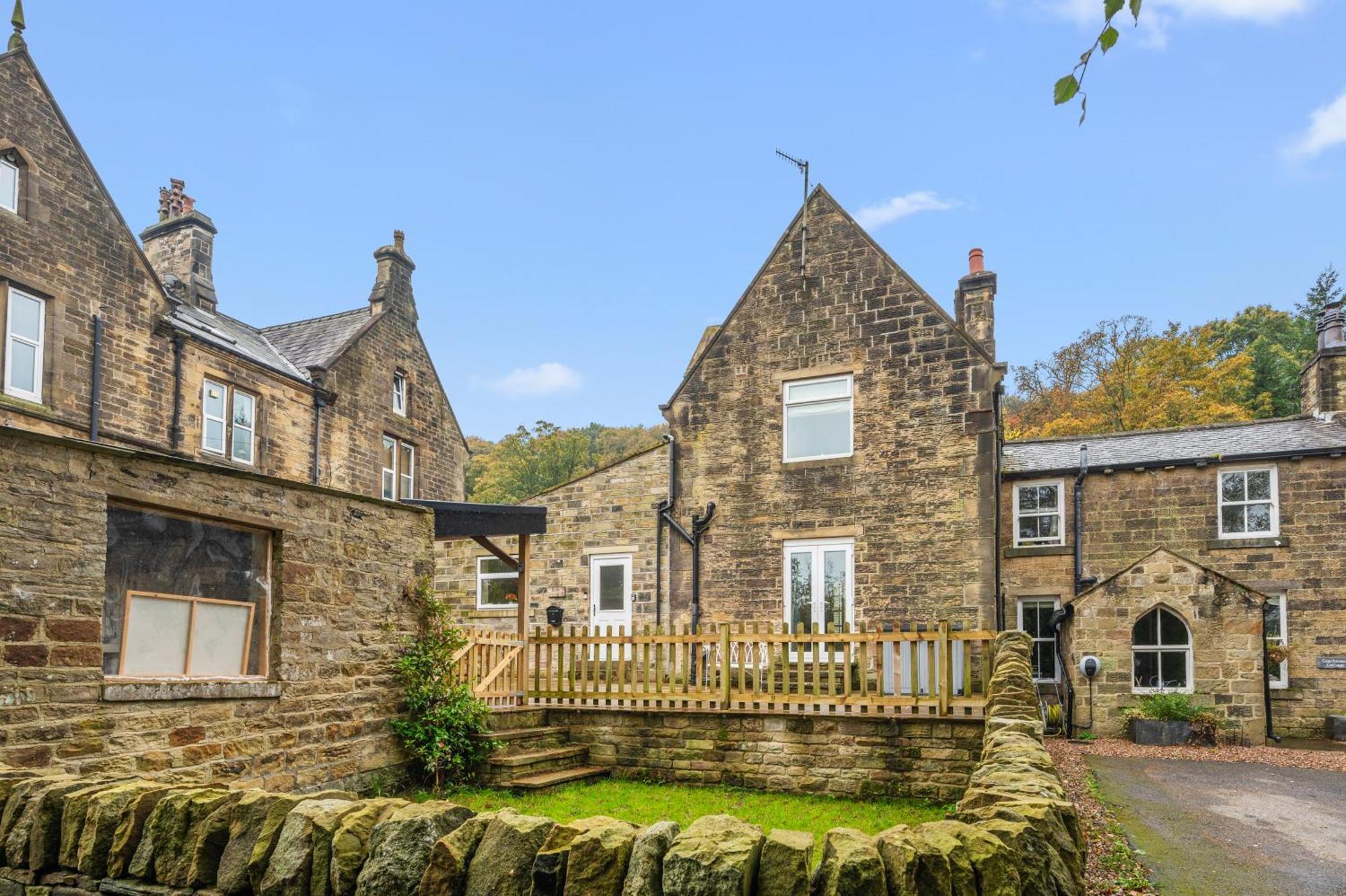Relax At Little Hawkcliffe Villa Steeton Bagian luar foto